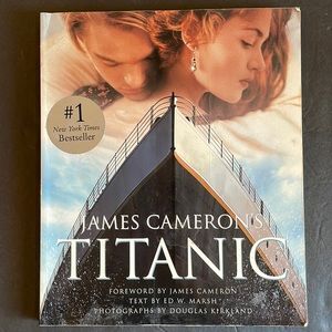 James Cameron’s Titanic collectible paperback book